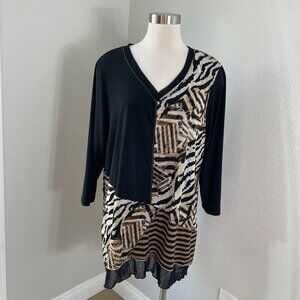 JM Collection Woman Plus 2X Animal Print Tunic Top V Neck Long Sleeve Stretch